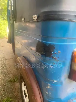 Bajaj 4 Stroke 2009 Three Wheel (Used)