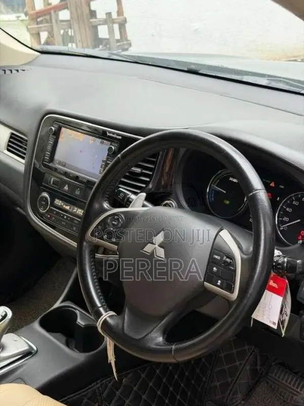 Mitsubishi Outlander 2014 SUV (Used)