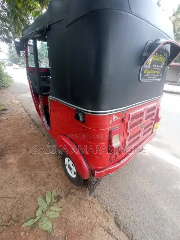 Bajaj 4 Stroke 2019 Three Wheel (Used)