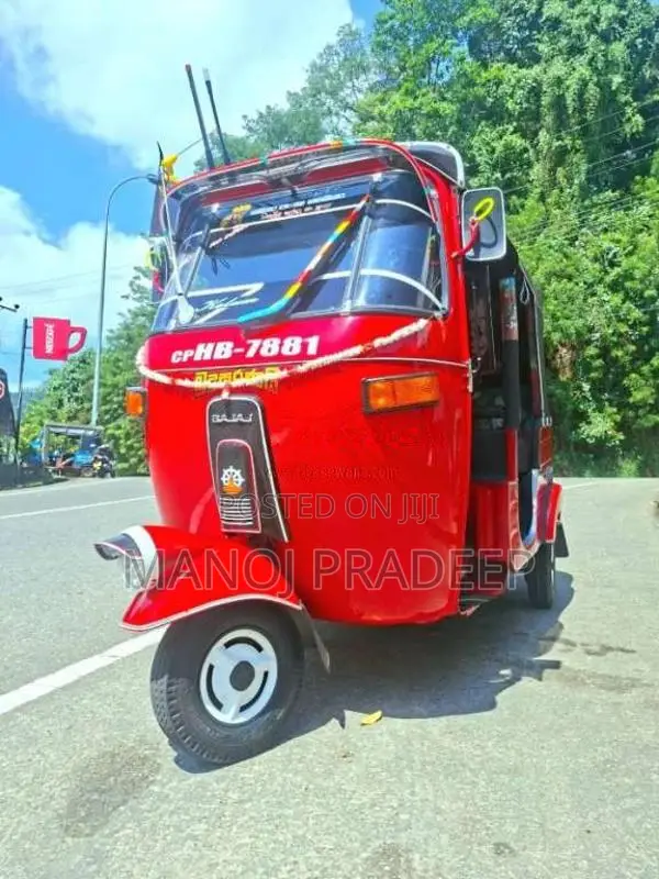Bajaj RE 2004 Three Wheel (Used)