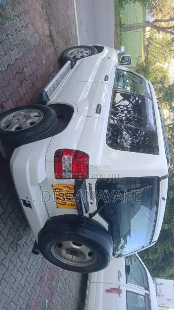 Mitsubishi Pajero IO 2001 SUV (Used)
