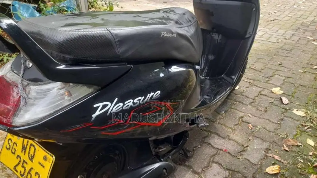 Hero Pleasure 2011 Motorbike (Used)
