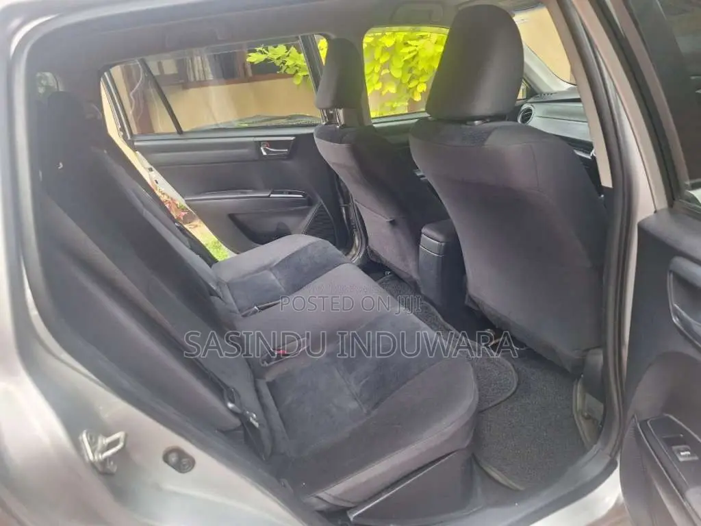 Toyota Axio Fielder 2013 Car (Used)