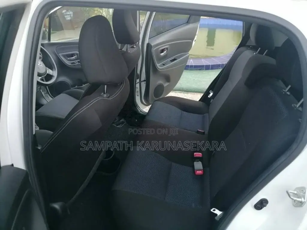 Toyota Vitz 2018 Car (Used)