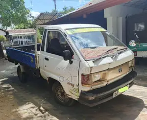 Toyota Townace 1977 Lorry (Used)