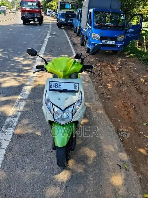 Honda Dio 2017 Motorbike (Used)