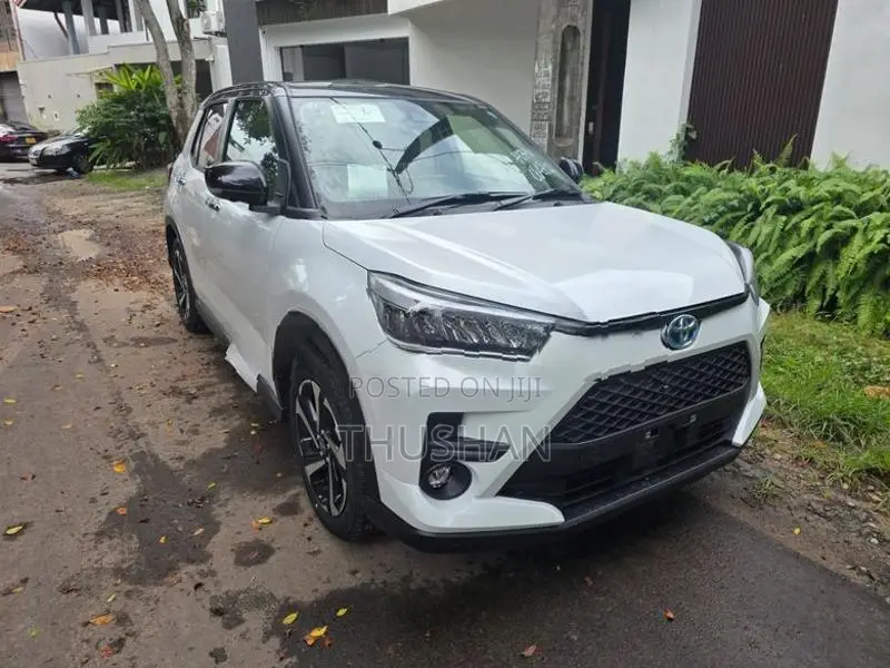 Toyota Raize Z Hybrid 4WAY BSM BN 2026