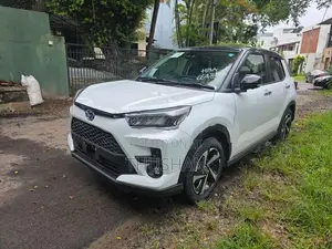 Toyota Raize Z Hybrid 4WAY BSM BN 2026