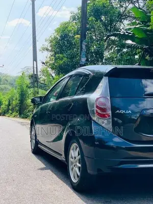 Toyota Aqua G Limited 2012