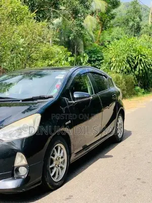 Toyota Aqua G Limited 2012