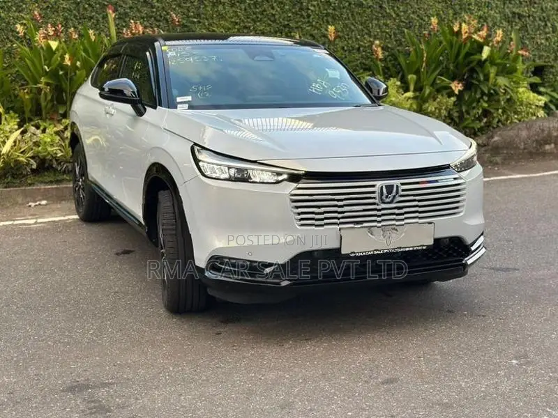 Honda Vezel Z Play moonroof 2026