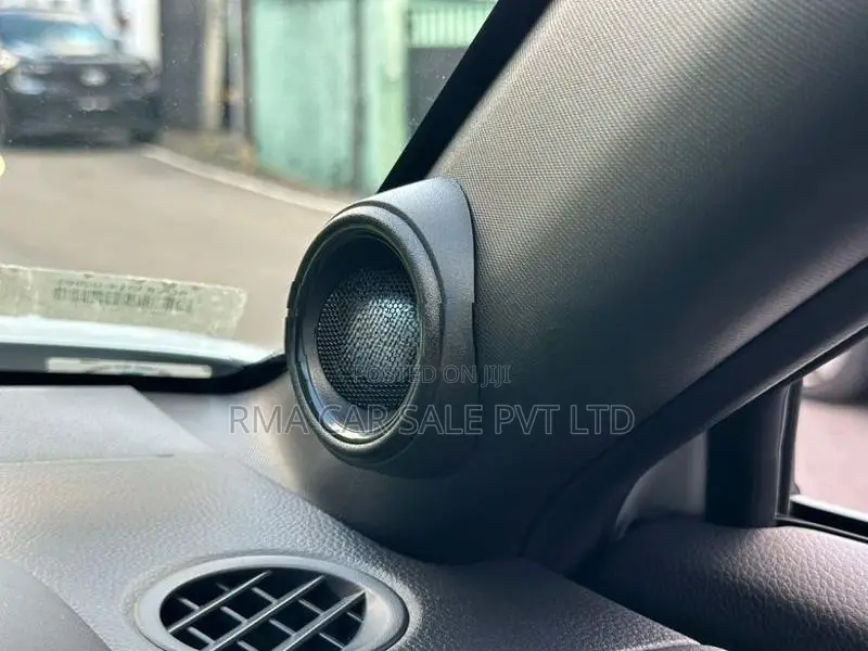 Honda Vezel Z Play moonroof 2026