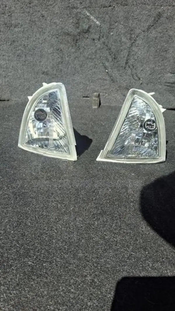 Toyota Aqua Signal Light Set