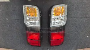 Toyota Hiace LH113 Super GL Tail Light Set