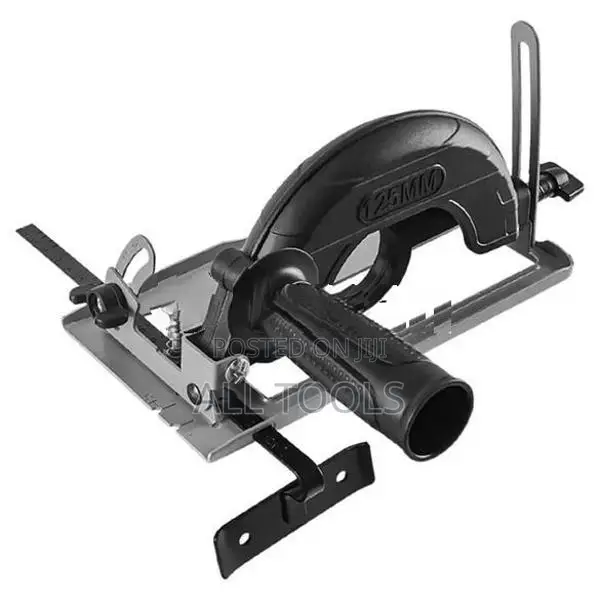 Converting angle grinder to cricalar saw(4)