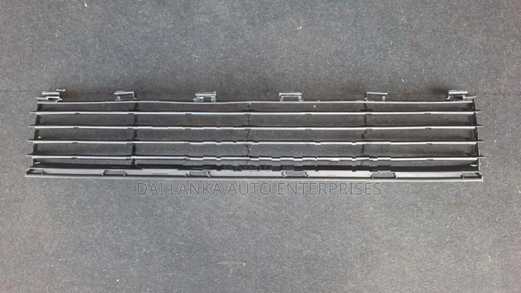 Toyota Prius 20 Lower Grille