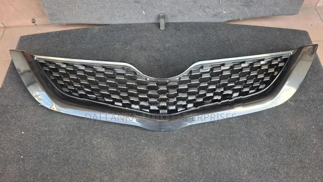 Toyota Belta Yaris Grille