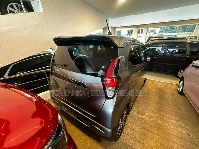 Mitsubishi EKx G PREMIUM 2025