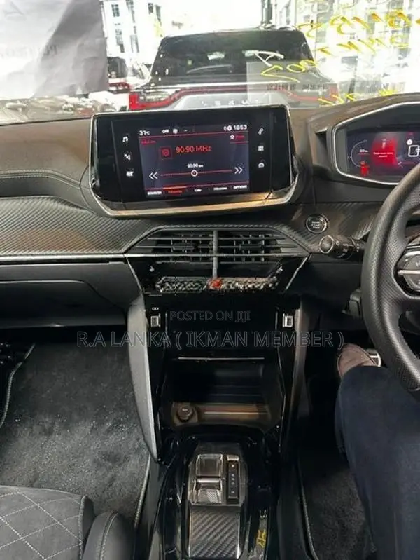 Peugeot 2008 GT BLUE HDI 2023