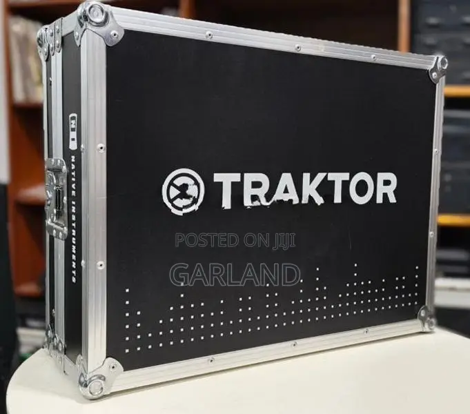 TRAKTOR Flight Case-Japan
