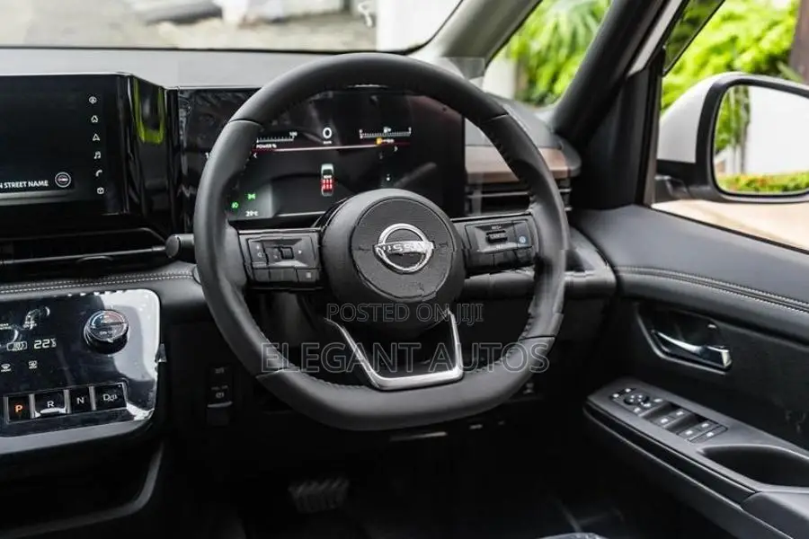 Nissan Serena Highway Star V 2025