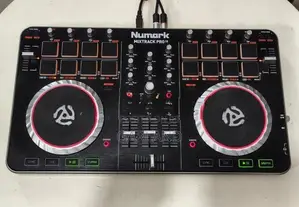 Numark Mixtrack Pro 2 DJ Controller-Japan