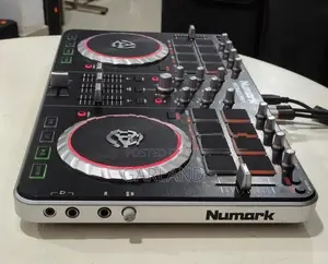 Numark Mixtrack Pro 2 DJ Controller-Japan