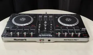 Numark Mixtrack Pro 2 DJ Controller-Japan