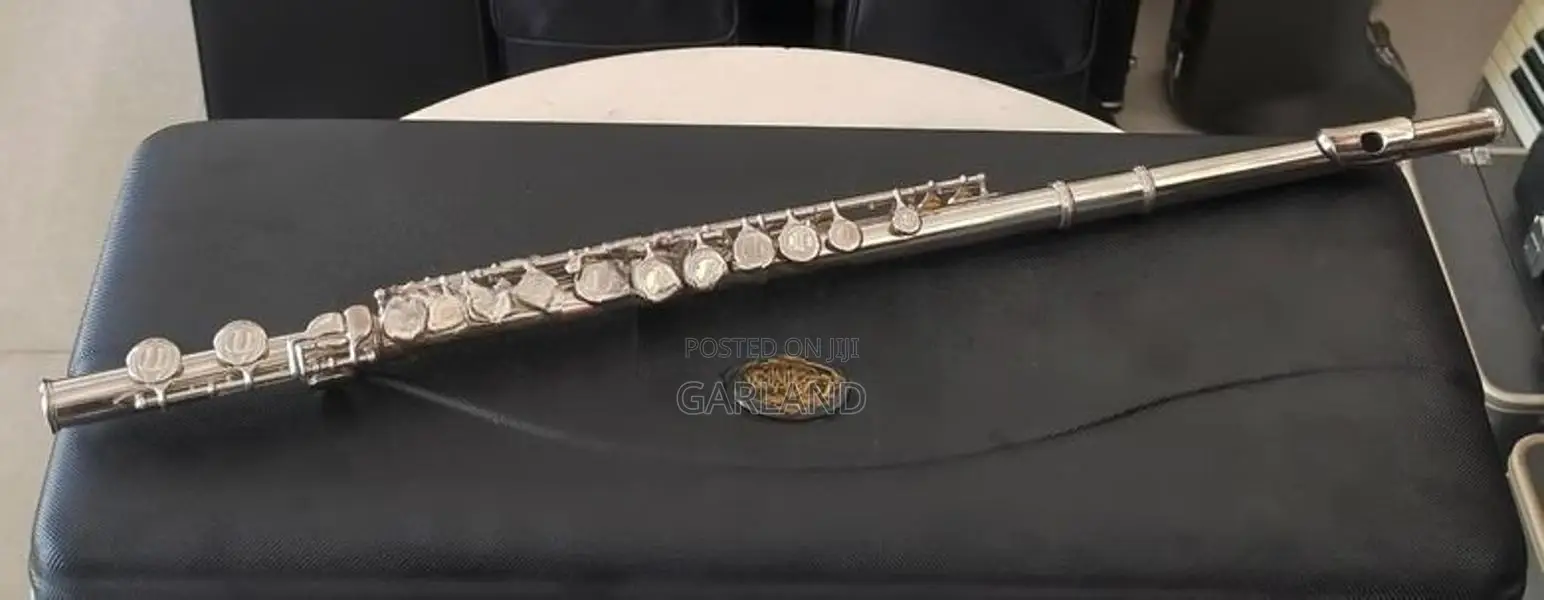 Minerva Concert Flute-Japan