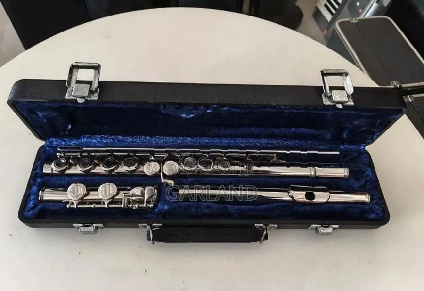 Minerva Concert Flute-Japan