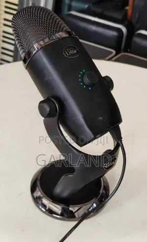 Blue 'yetiX' USB microphone