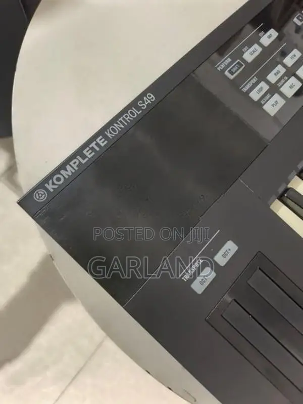Komplete Kontrol S49 Midi Key-Board-Japan