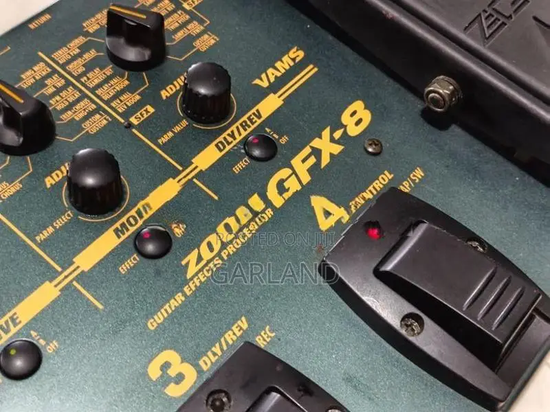ZOOM GFX-8 Guitar Effects Processor-Japan