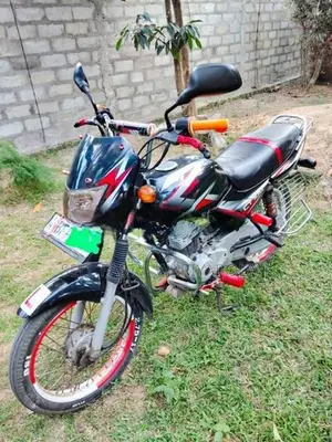 Bajaj CT100 2017