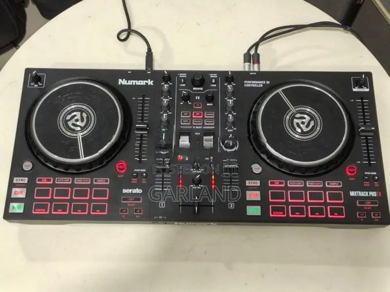 Numark Mixtrack Pro Fx DJ Controller-Japan