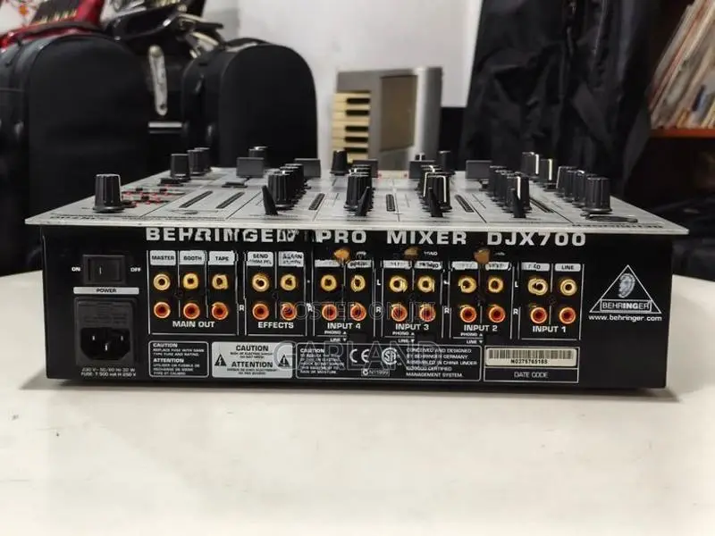 Behringer Pro Mixer-Japan
