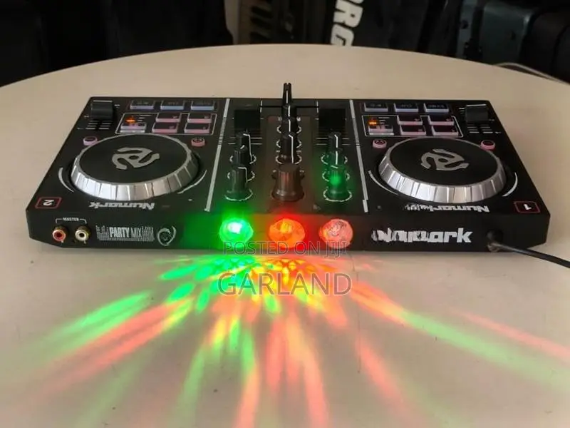 Numark Partymix DJ Controller-Japan