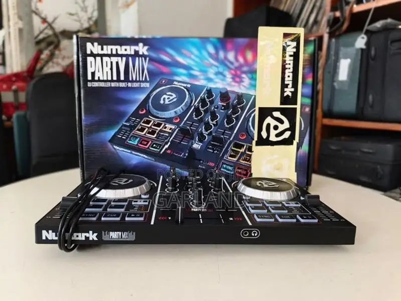 Numark Partymix DJ Controller-Japan