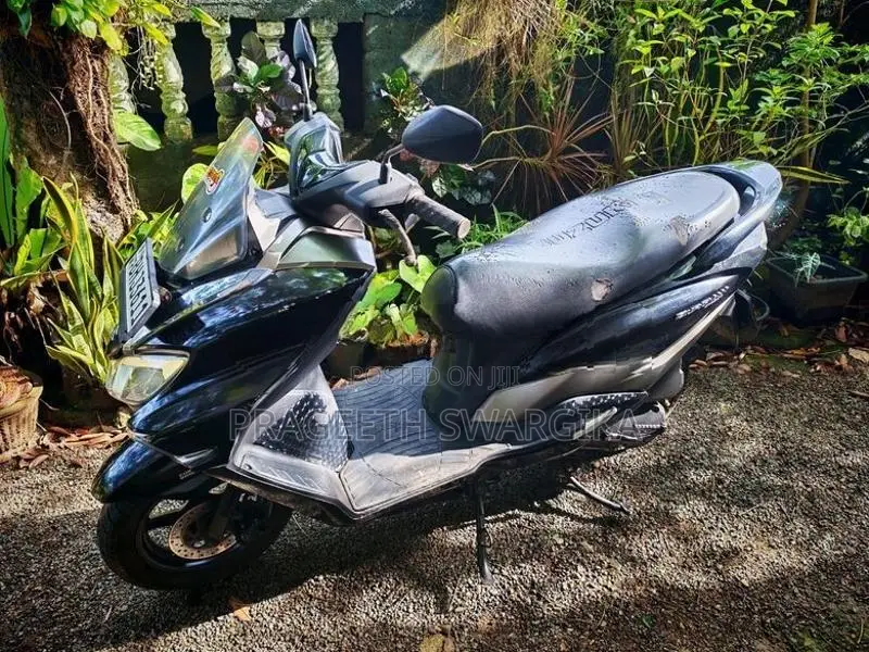 Suzuki Burgman 125 2018