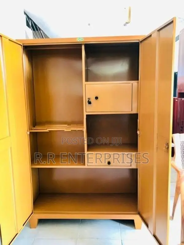 New 6*4 Ft Steel Cloth Cupboard With Mirror .