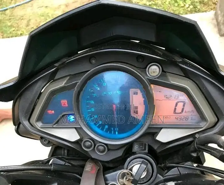 Bajaj Pulsar N160 2018