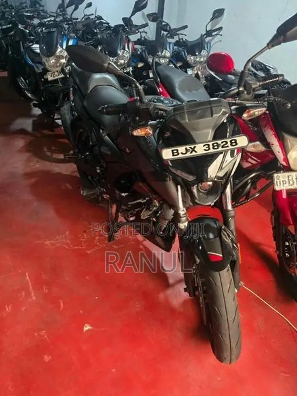 Bajaj Pulsar N160 2025