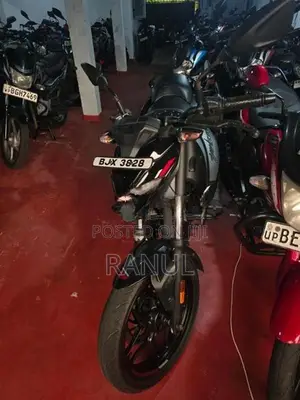 Bajaj Pulsar N160 2025
