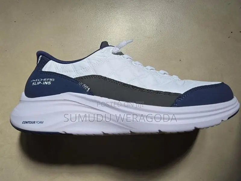 Brand New Skechers Unisex US 8 – Cozy Fit / Slip-Ins
