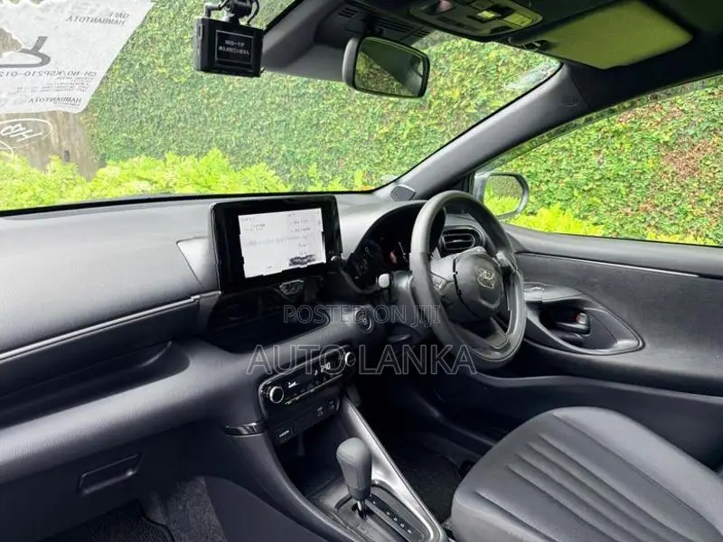 Toyota Yaris G Grade LED Edition 2024