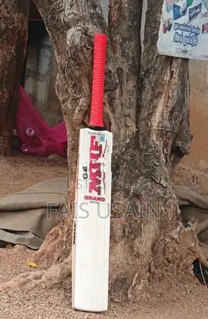 MRF Player Edition Bat