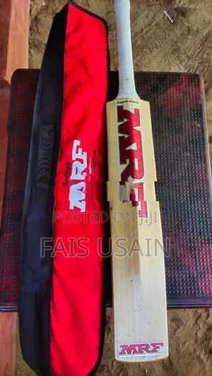 MRF Player Edition Bat