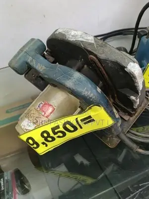 Men Circular Saw