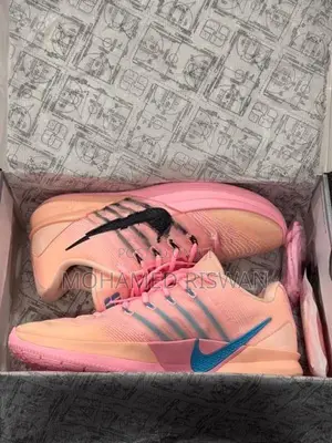 NIKE Sabrina 3 Authentic Basketball Shoe