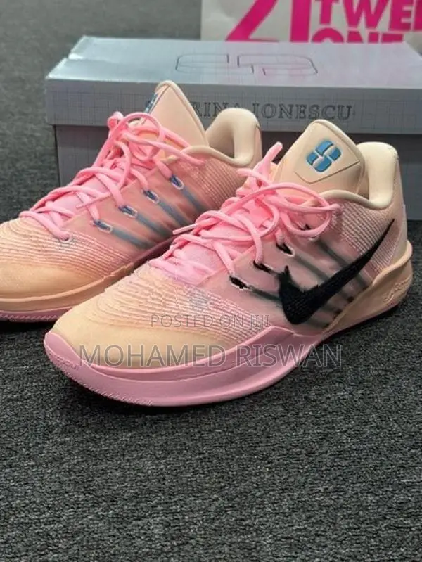 NIKE Sabrina 3 Authentic Basketball Shoe